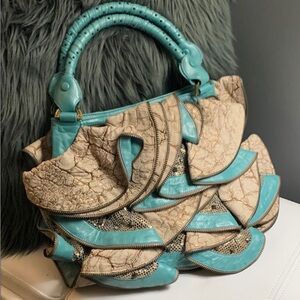 Kippy’s Stylish Tan and Turquoise HandBag NWOT